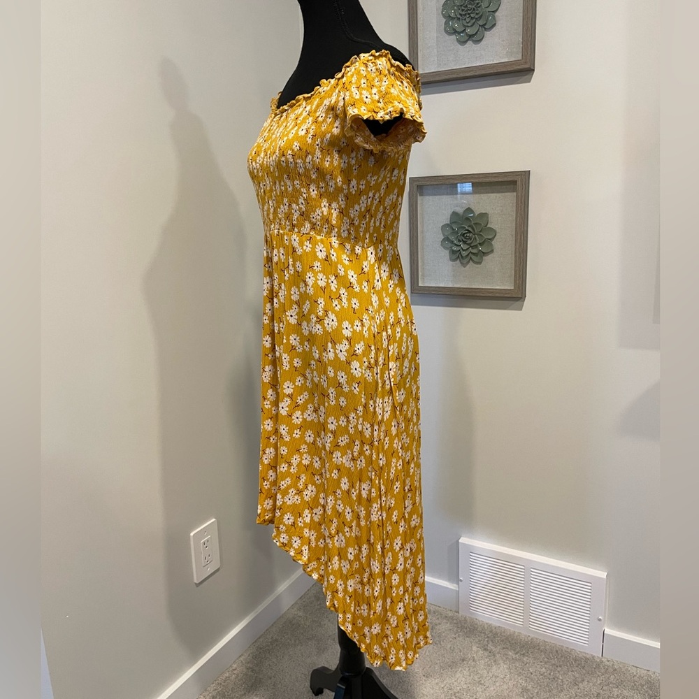 Cupshe Frances Yellow Daisy Floral Smocked Cottagecore Dress EUC - Picture 3 of 12